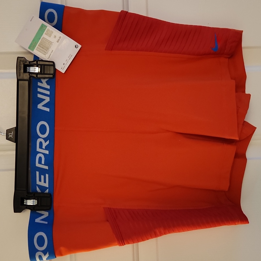 NEW! NIKE PRO SHORTS, DRI-FIT, 3", XL